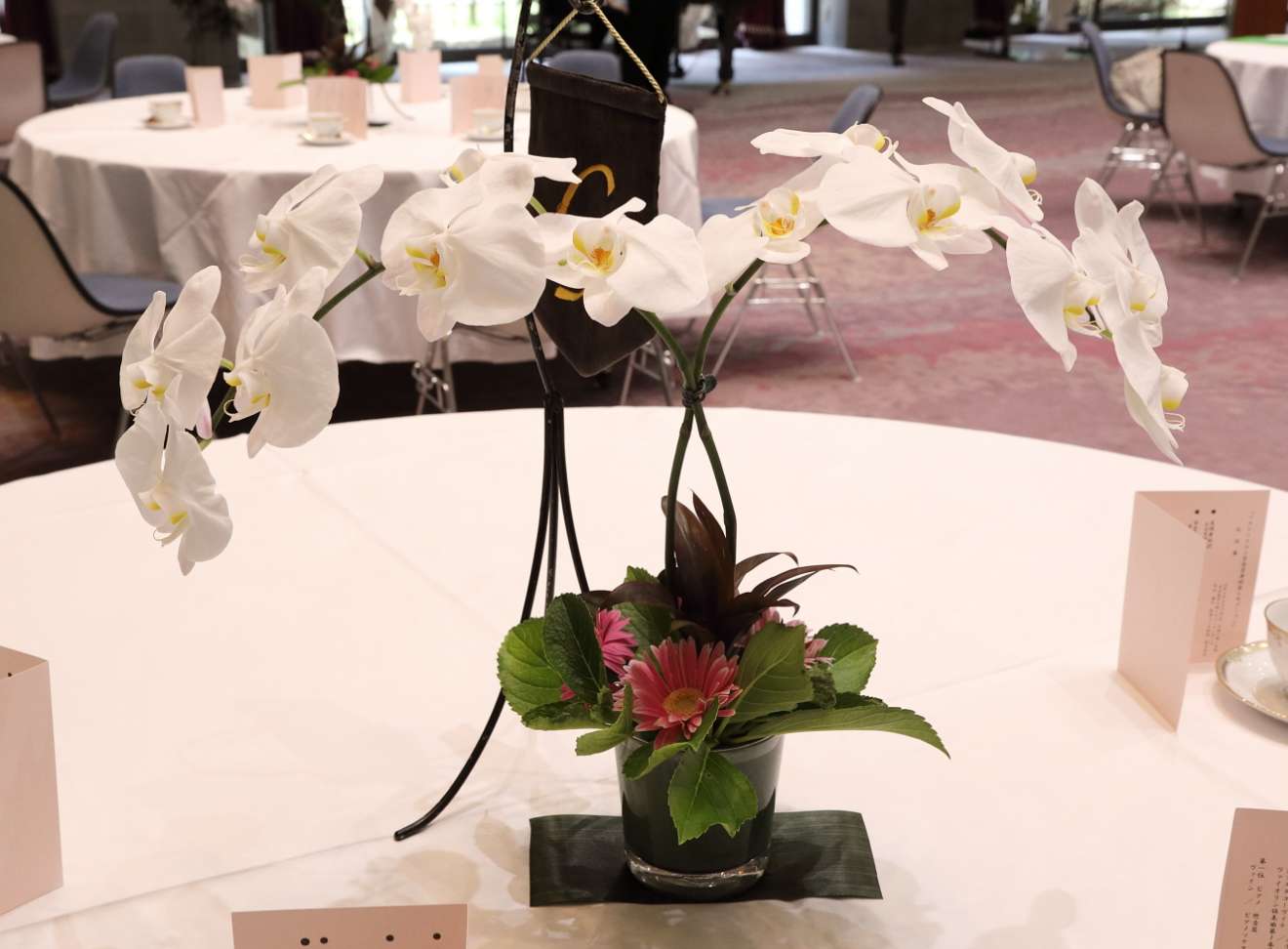 七夕にちなんだ会場の花と卓上花