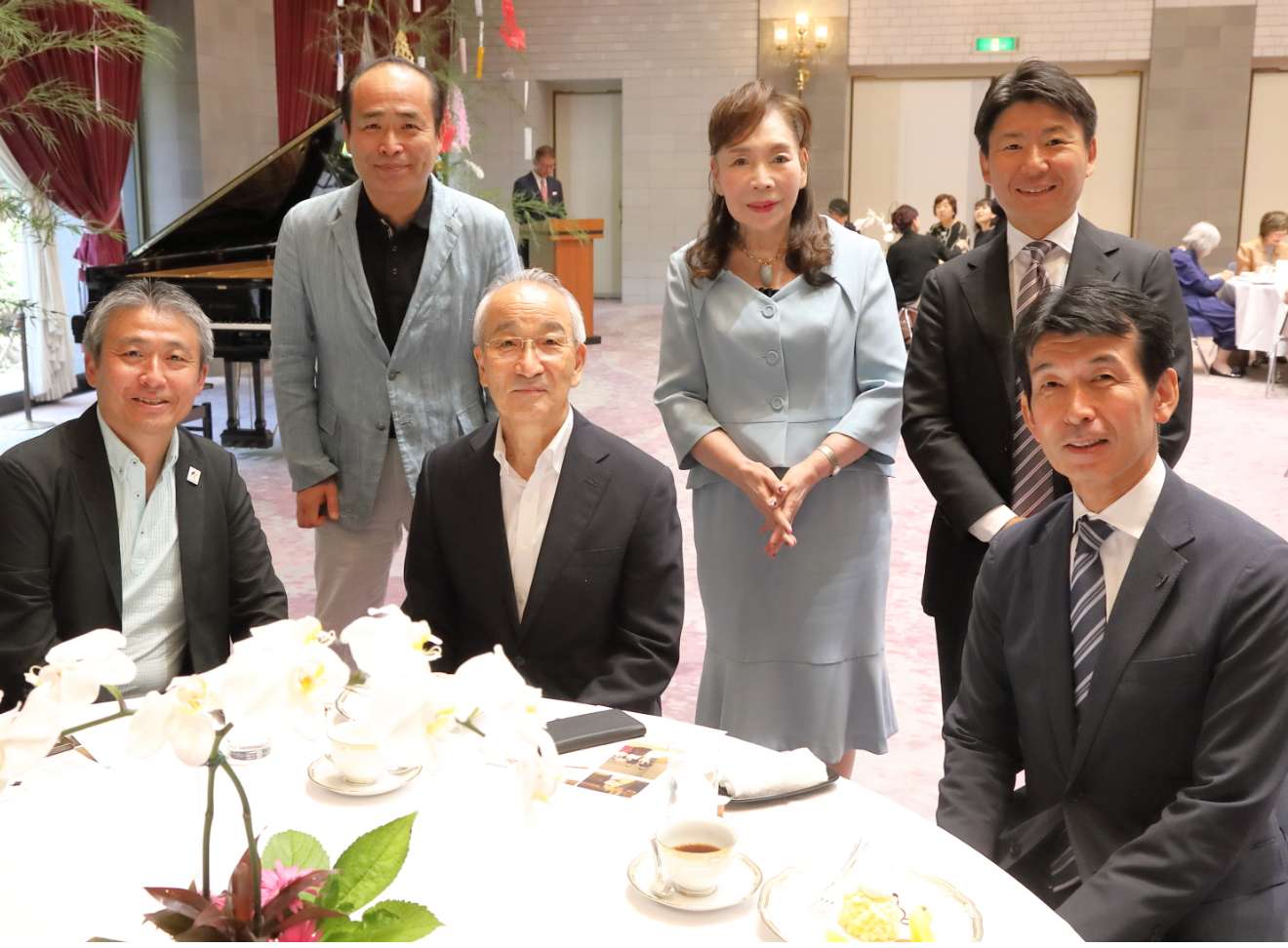 左から（敬称略）
安場孝 石田敬二 入谷正章 佐々木伃利子
田中健太郎 前田謙治