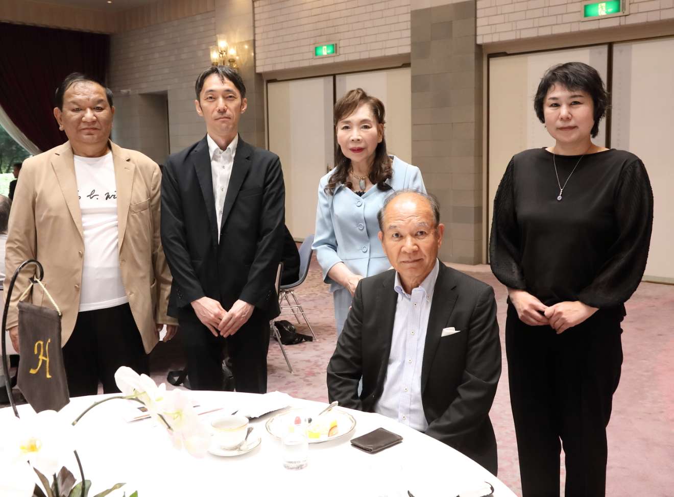 左から（敬称略）
新原賢治 柴田雄介 佐々木伃利子
長谷川博樹 栗木麻衣子