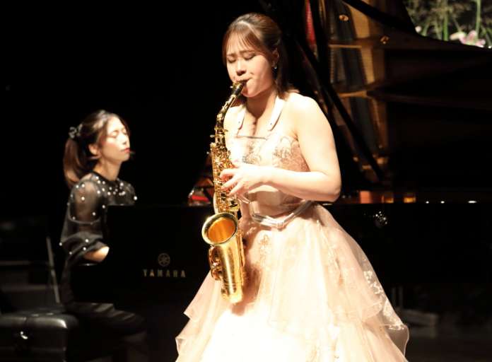 サクソフォーン　森島未祐さん　ピアノ伴奏　安藤千紗都さん　