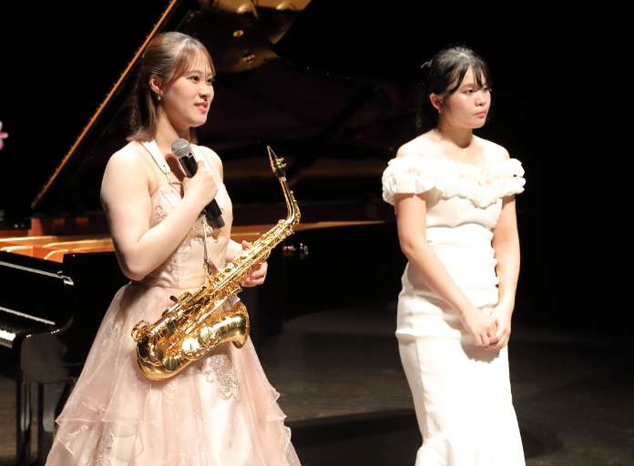 第1回目のアドバイスタイム　演奏を終えた森島さん、玉置さん